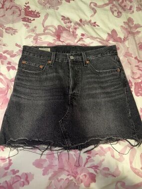 Levi Black Washed Denim Mini Skirt - Casual Frayed Hem